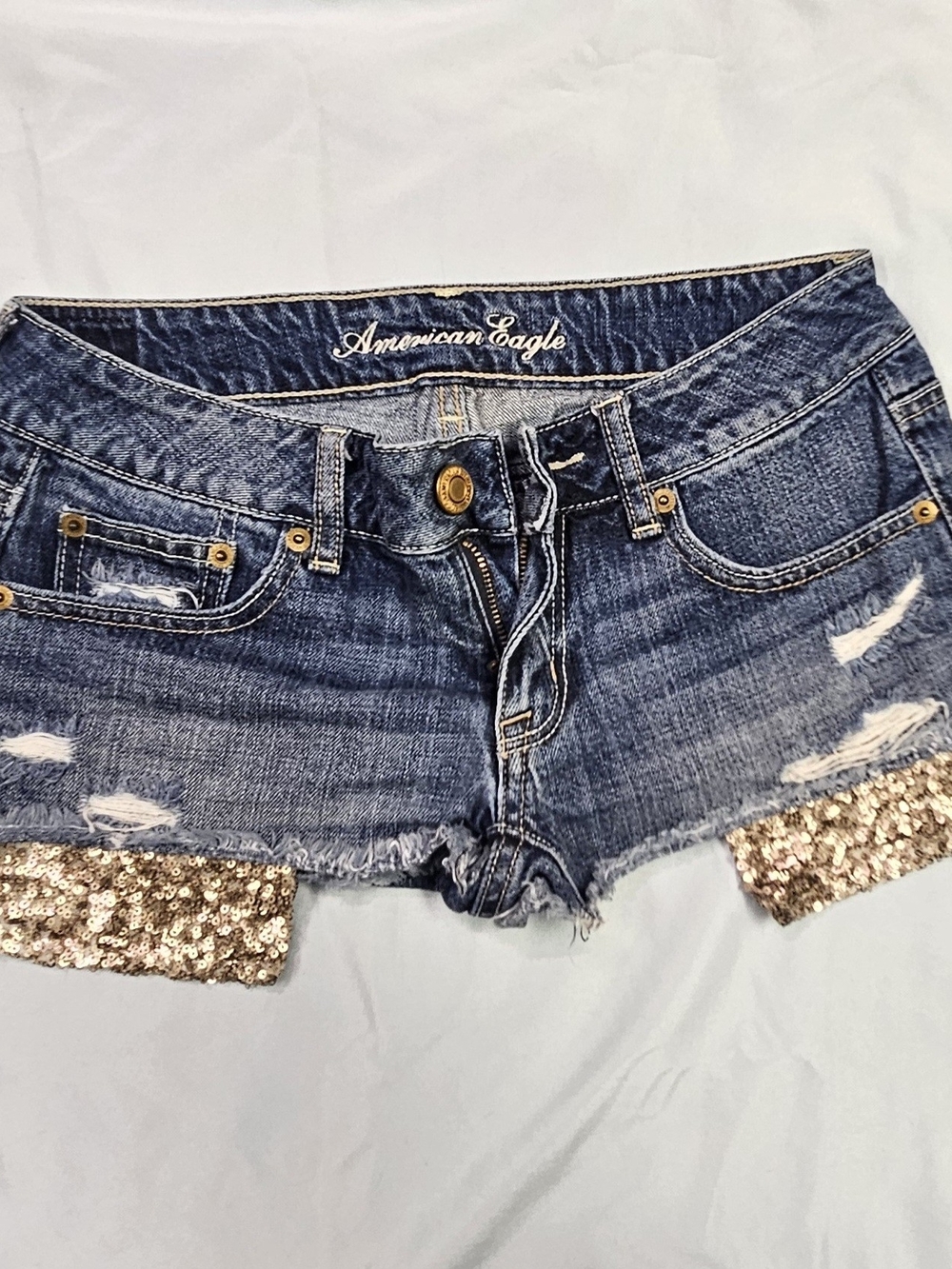 Lot Of 5 AE Bottoms! 2 Shorts & 3 Jeans Includes Sequin Trim Shorts!!!!